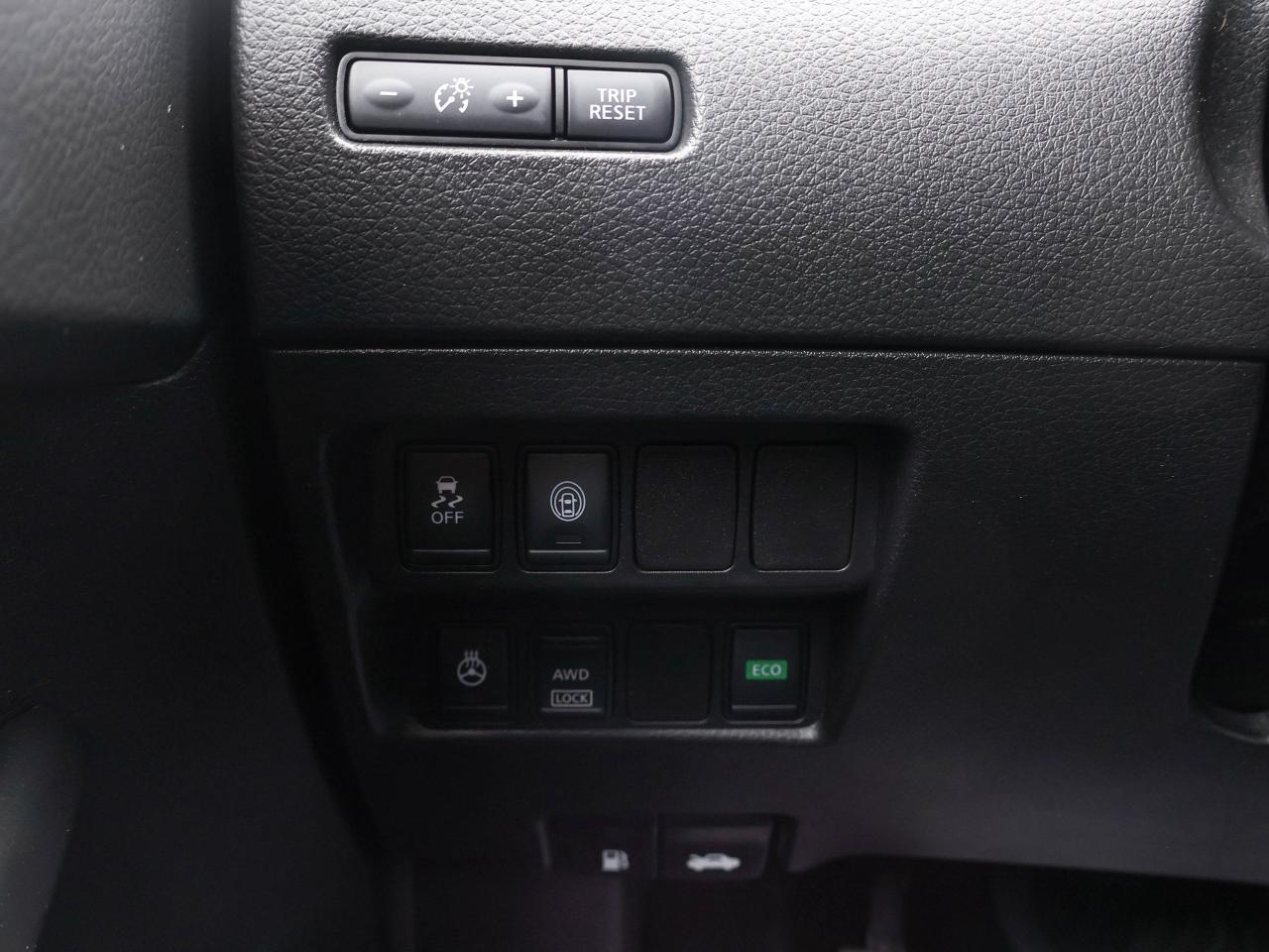 2017 Nissan Qashqai SL Photo