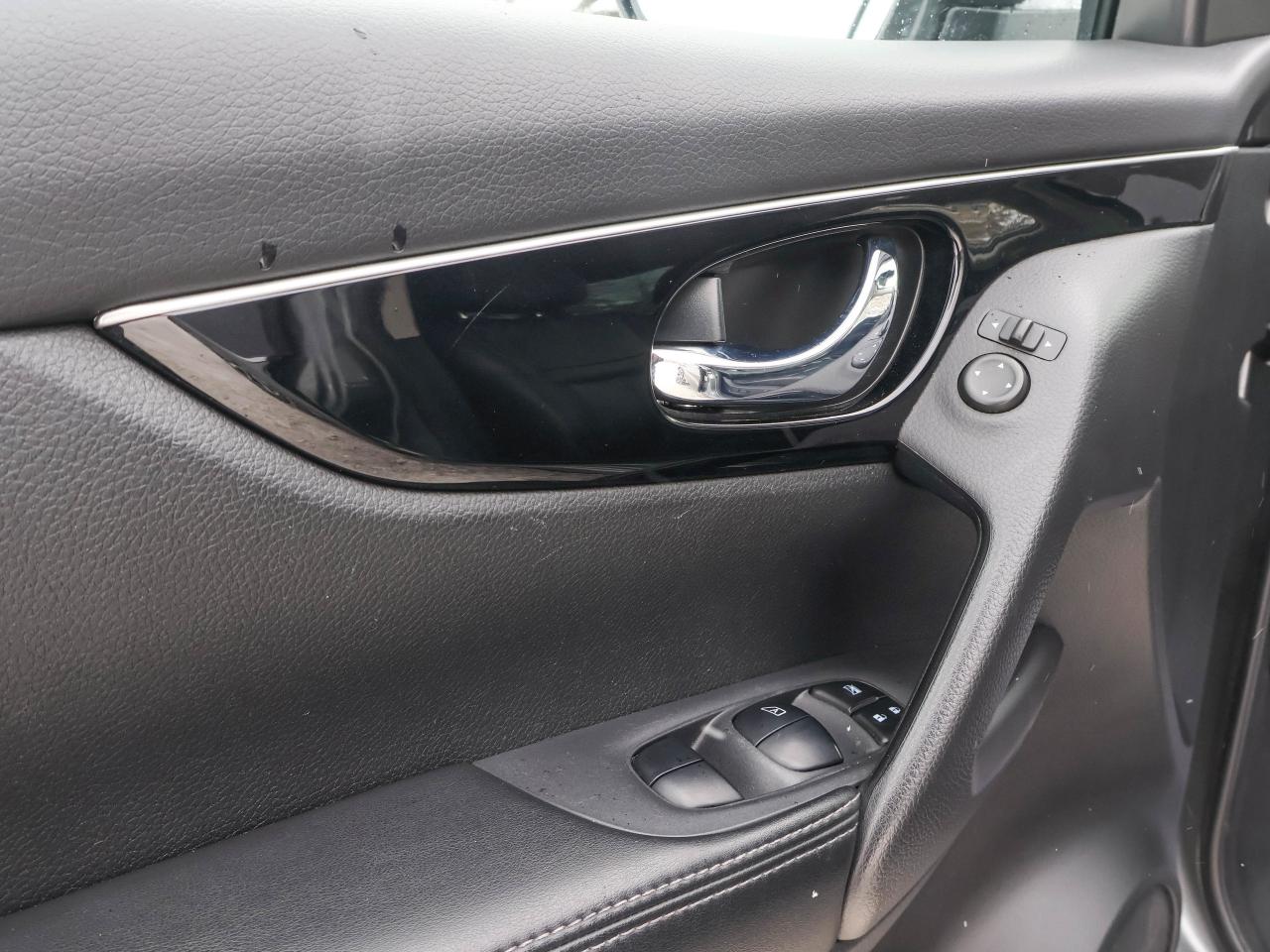 2017 Nissan Qashqai SL Photo