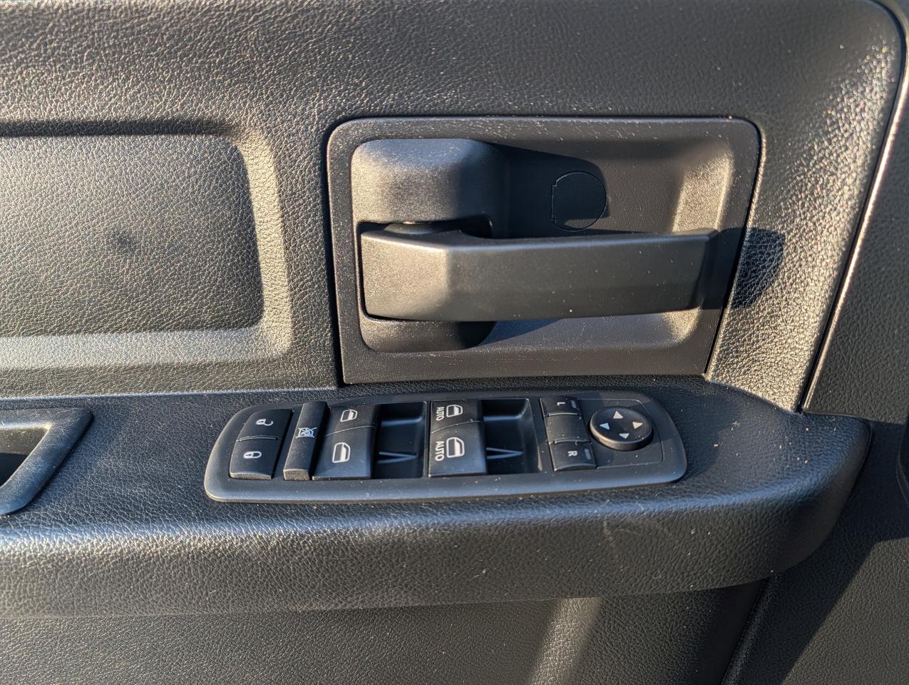 2018 RAM 1500 ST Photo