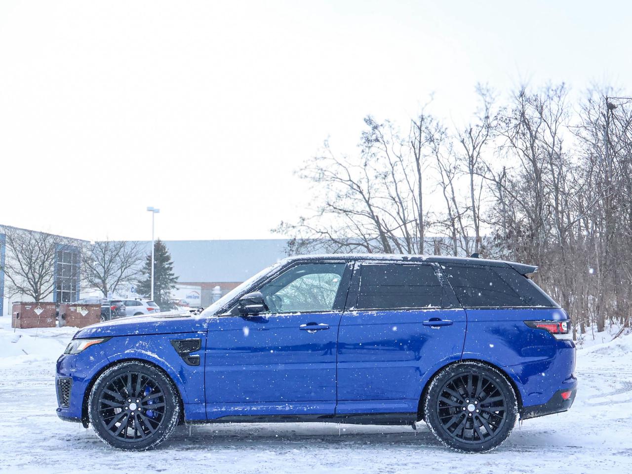 2016 Range Rover Sport V8 SVR Photo