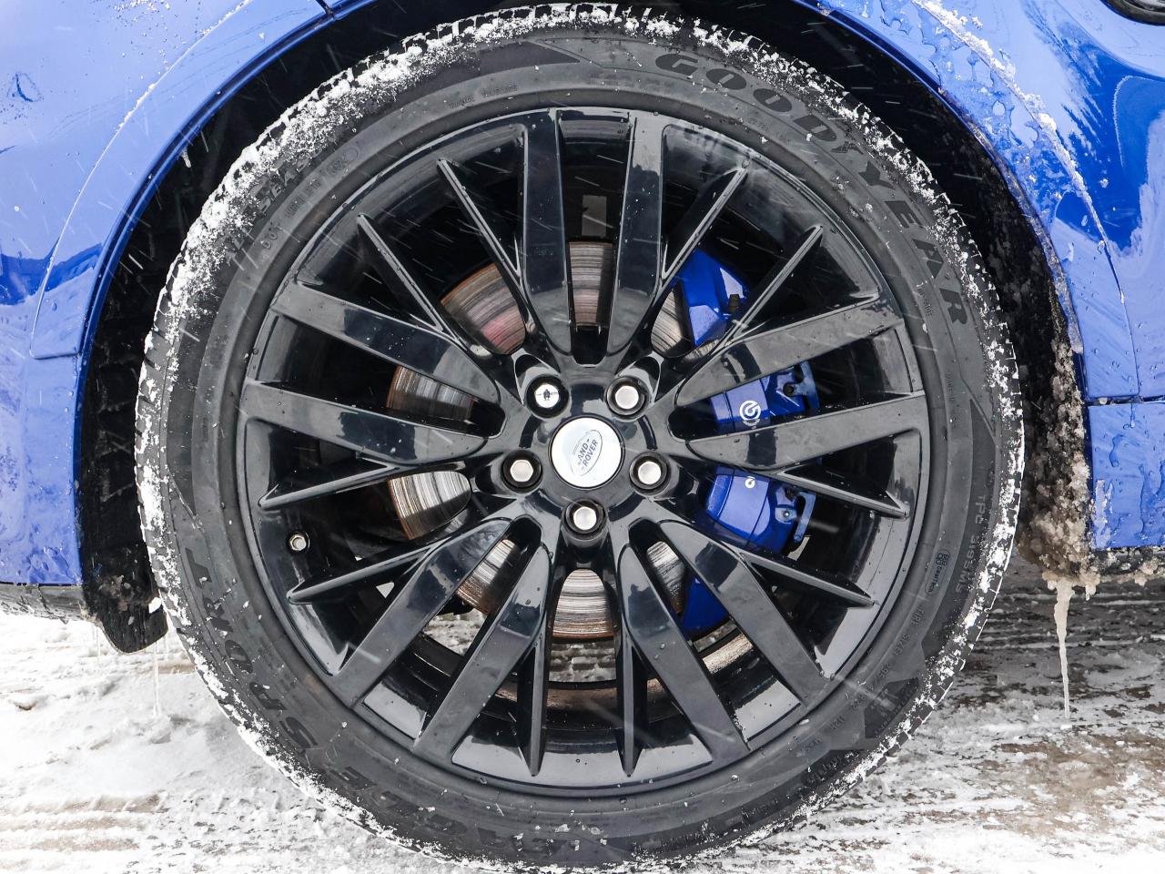 2016 Range Rover Sport V8 SVR Photo