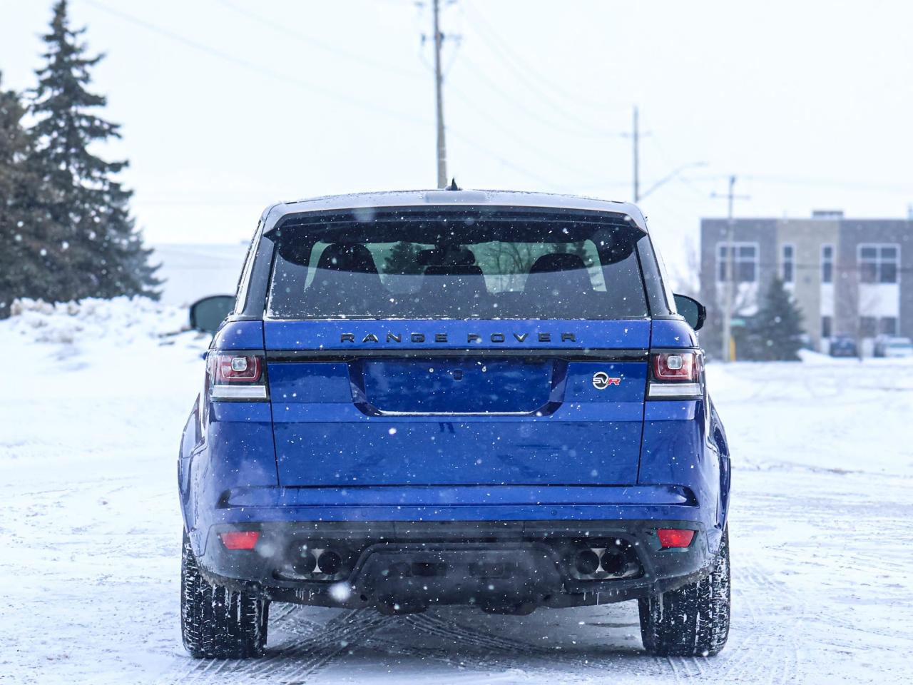 2016 Range Rover Sport V8 SVR Photo