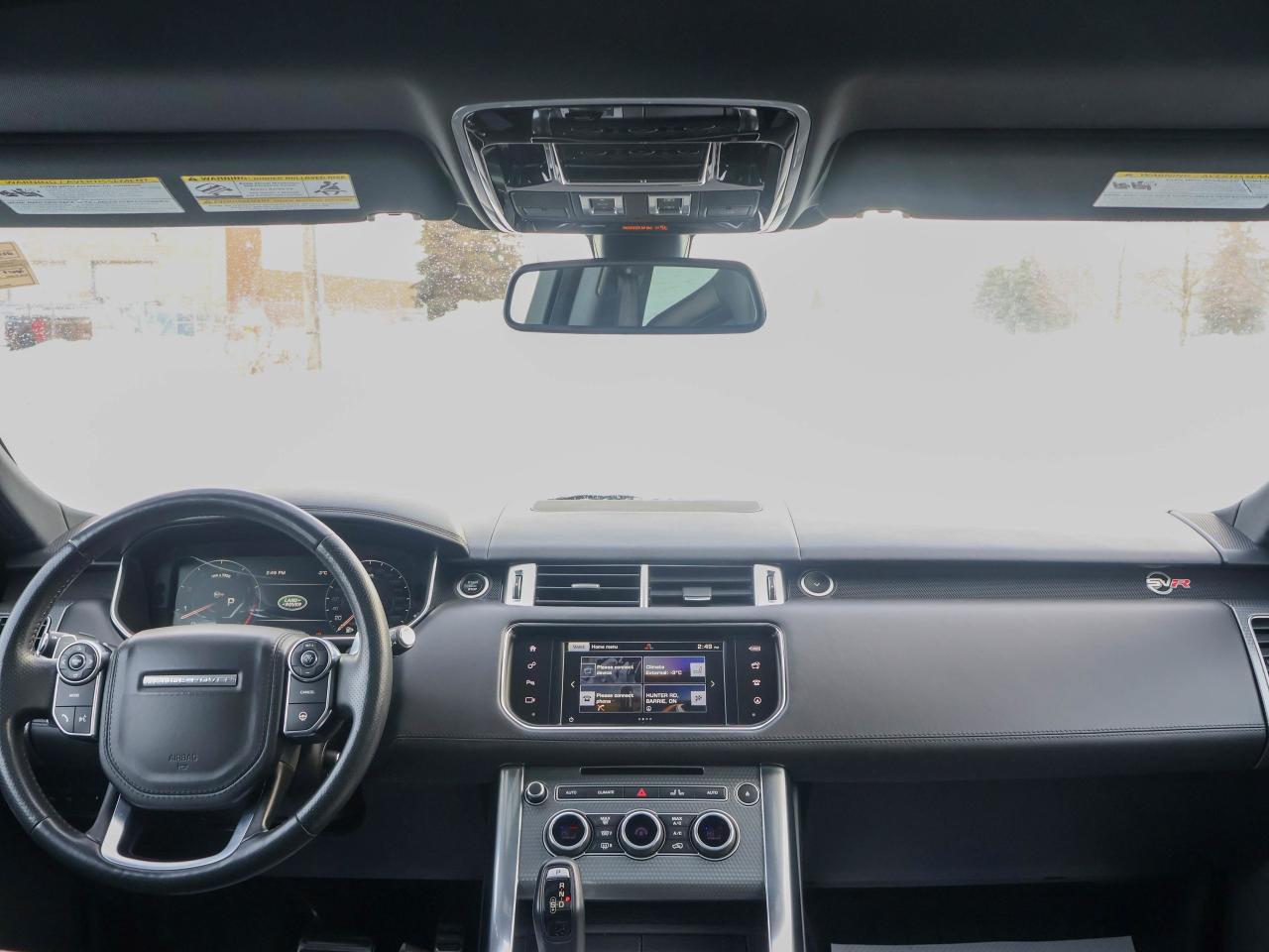 2016 Range Rover Sport V8 SVR Photo