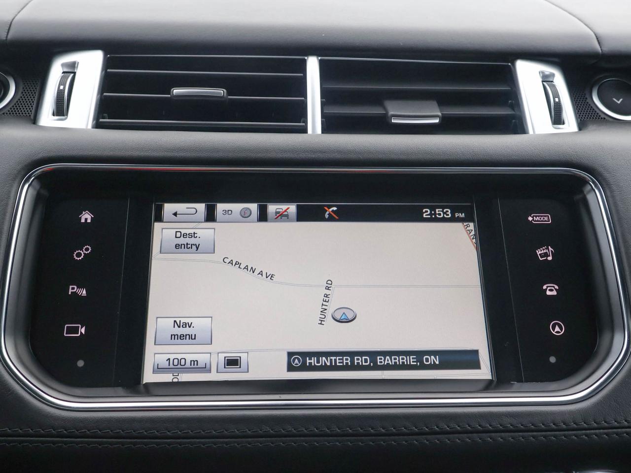 2016 Range Rover Sport V8 SVR Photo