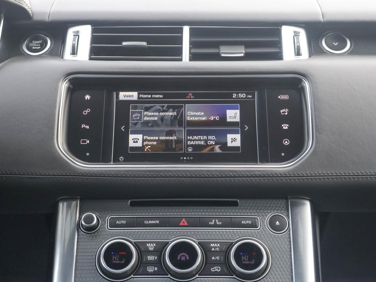 2016 Range Rover Sport V8 SVR Photo