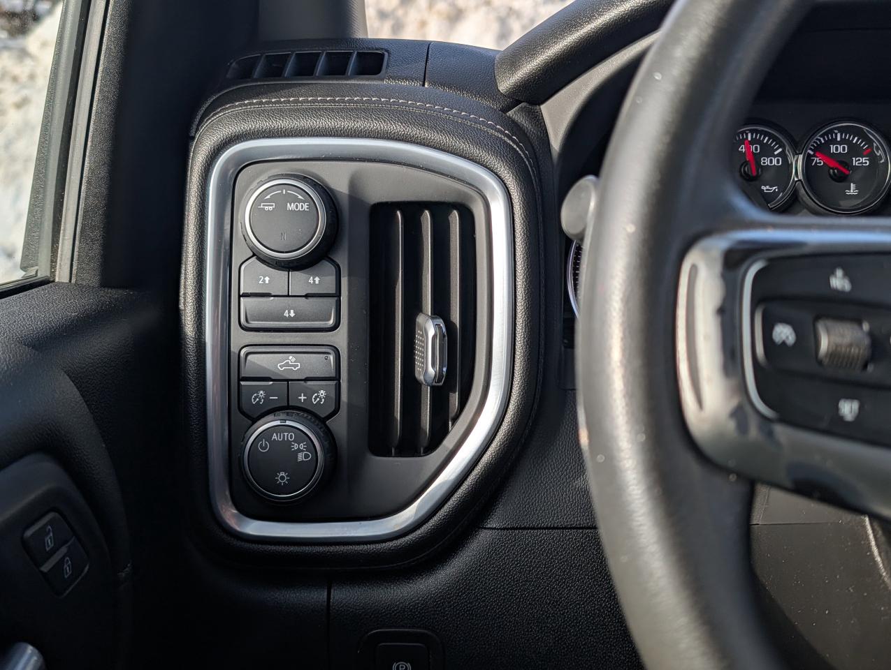 2021 Chevrolet SILVERADO 2500HD LT Photo