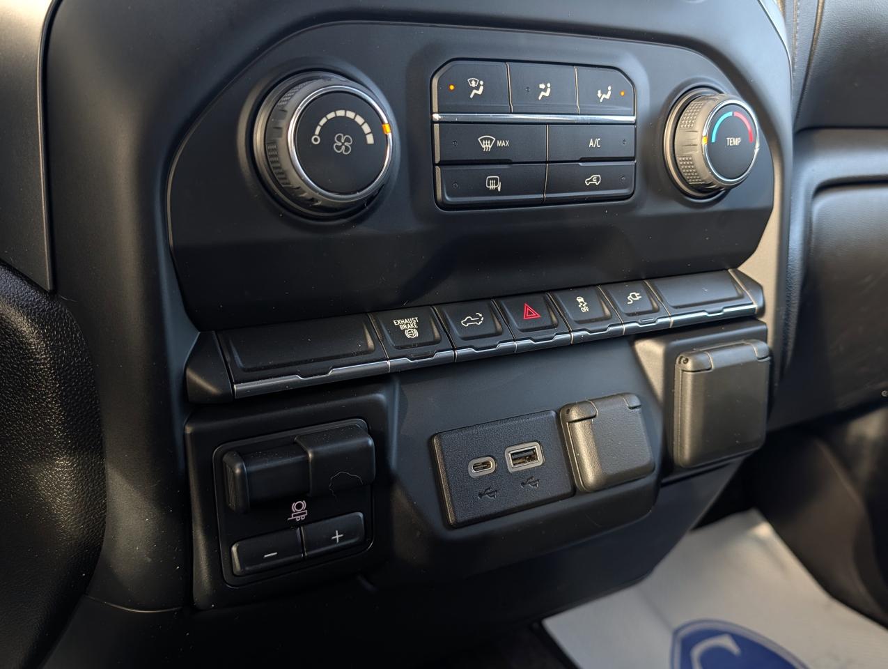 2021 Chevrolet SILVERADO 2500HD LT Photo