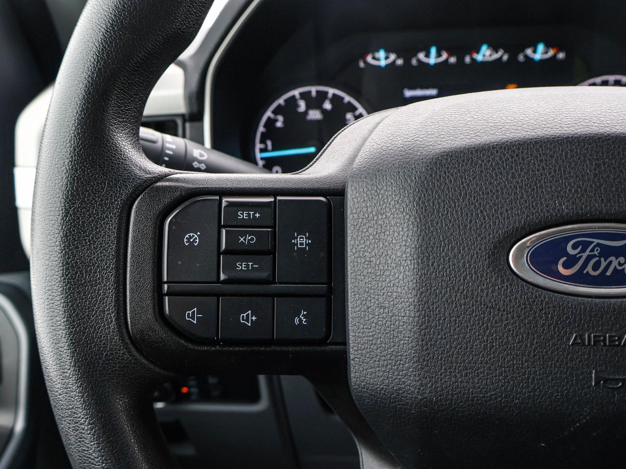 2022 Ford F-150 XLT Photo