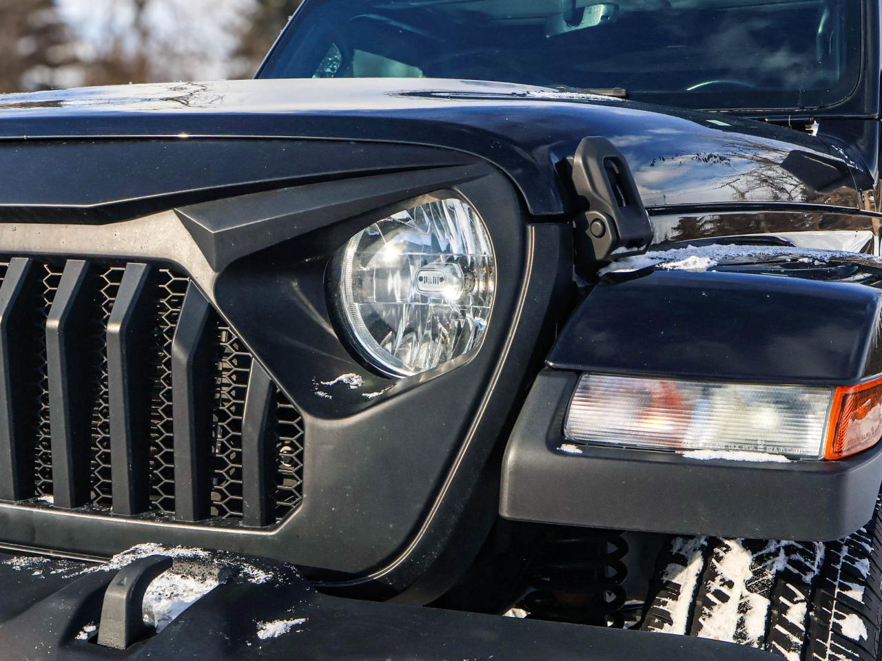 2021 Jeep Wrangler Unlimited Sahara Photo