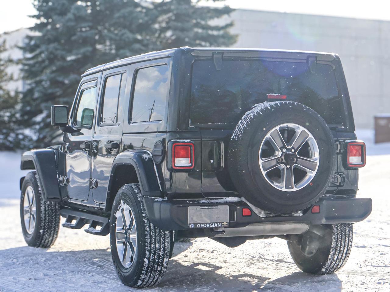 2021 Jeep Wrangler Unlimited Sahara Photo