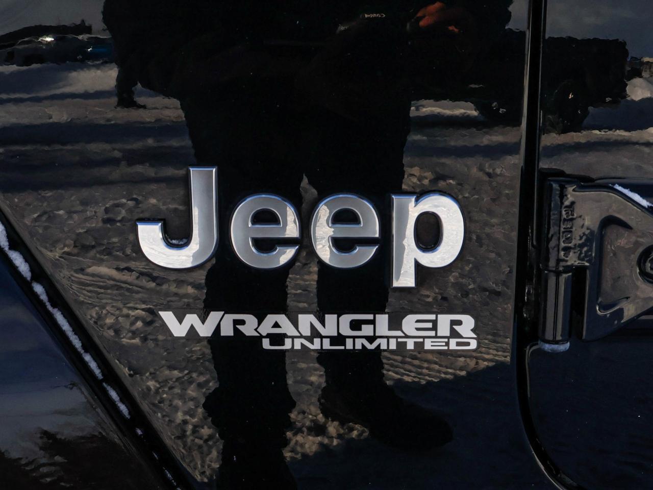 2021 Jeep Wrangler Unlimited Sahara Photo