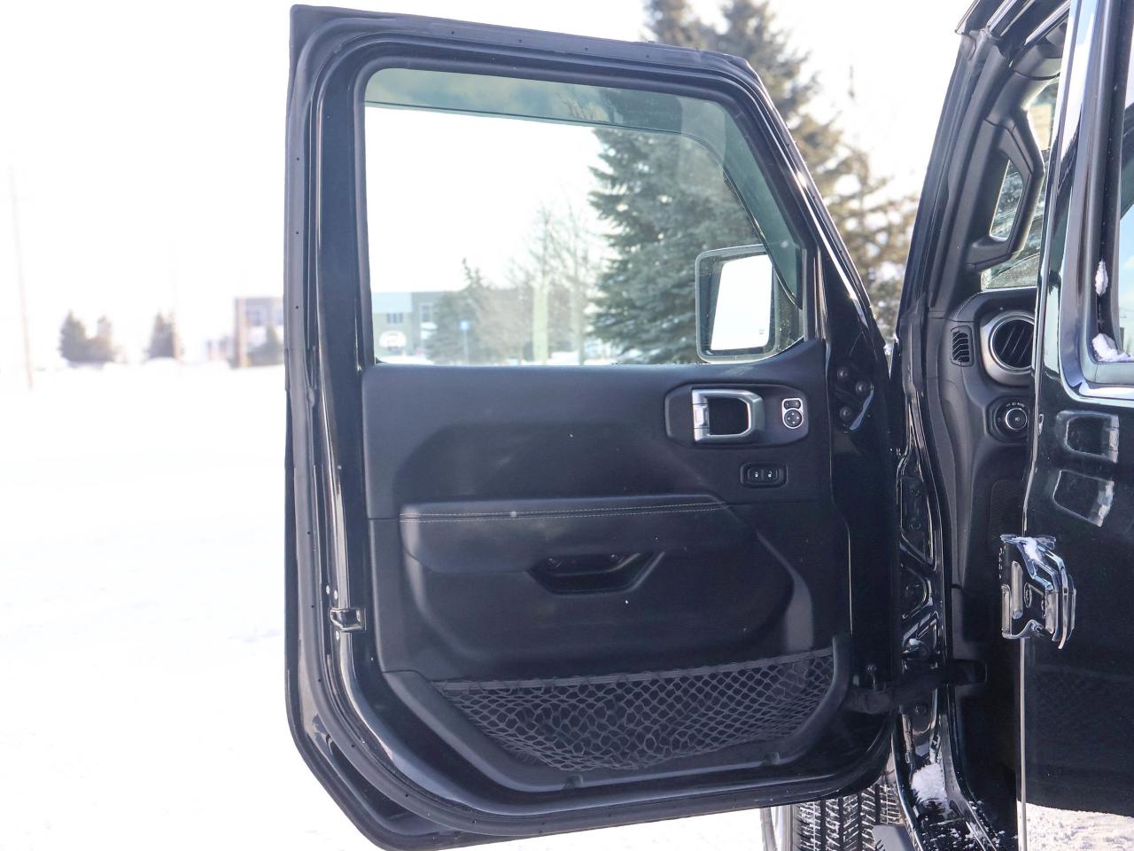 2021 Jeep Wrangler Unlimited Sahara Photo