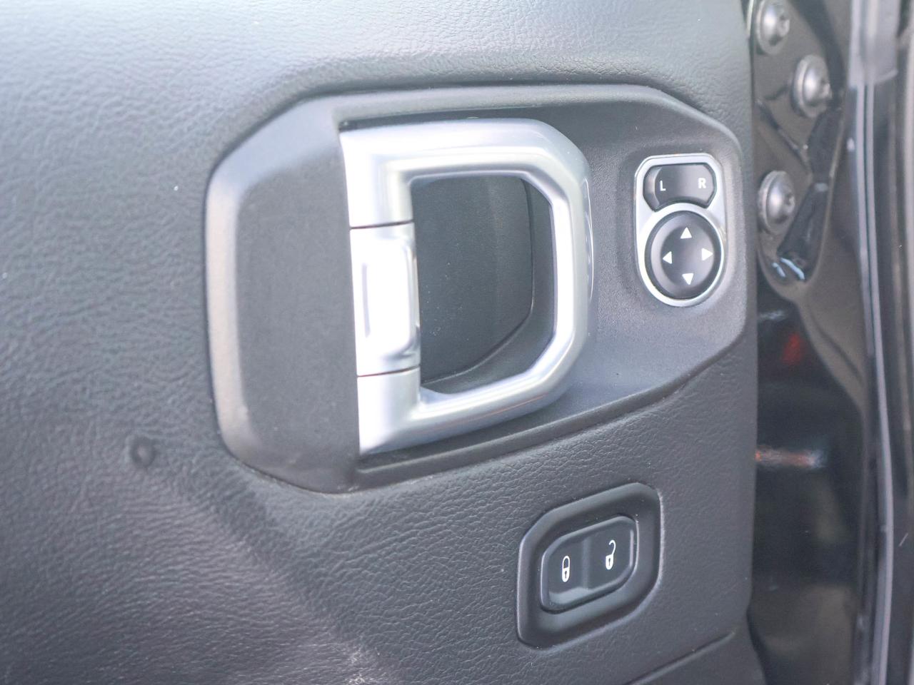 2021 Jeep Wrangler Unlimited Sahara Photo