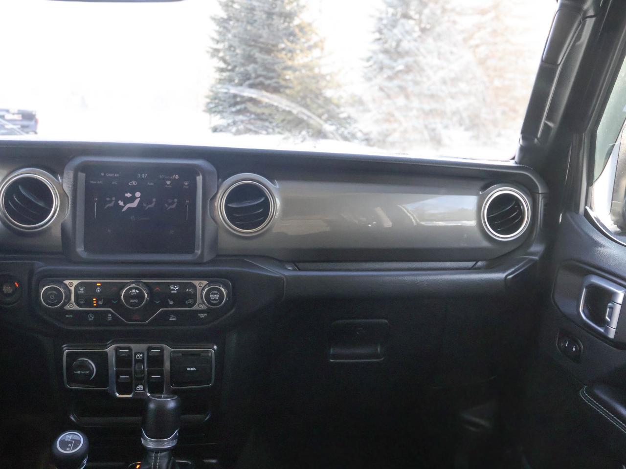 2021 Jeep Wrangler Unlimited Sahara Photo