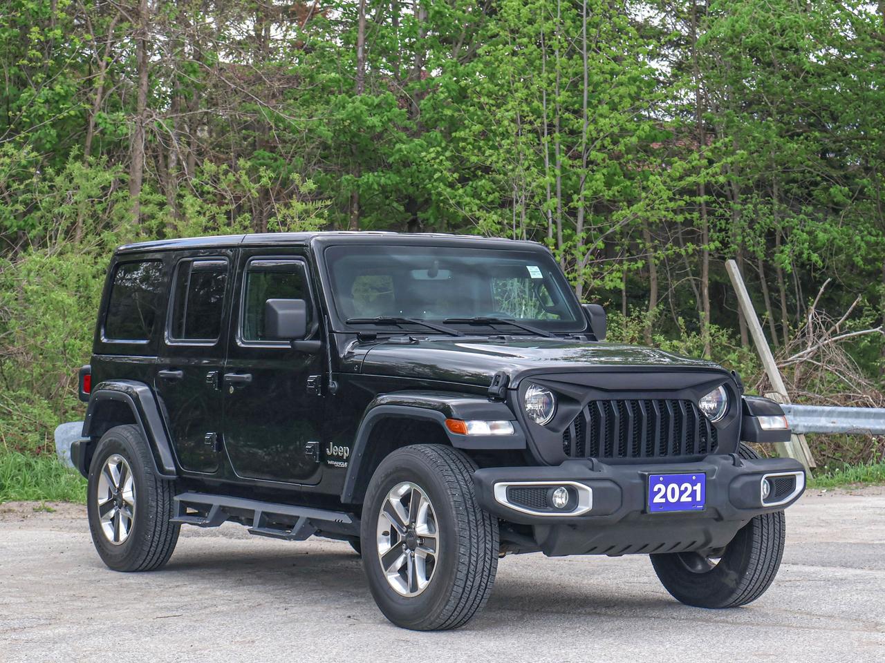 2021 Jeep Wrangler Unlimited Sahara Photo3