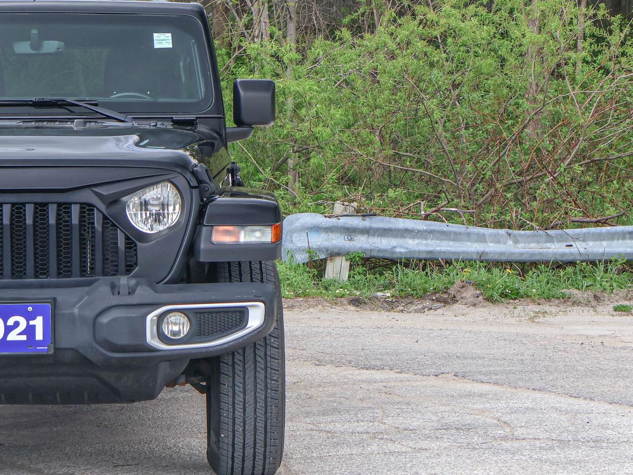 2021 Jeep Wrangler Unlimited Sahara Photo