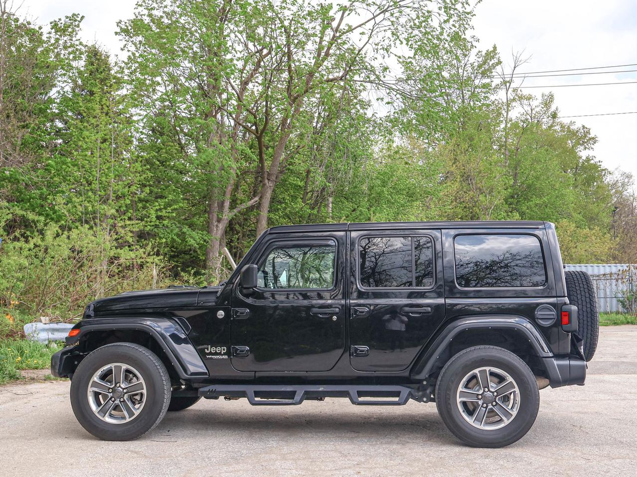 2021 Jeep Wrangler Unlimited Sahara Photo