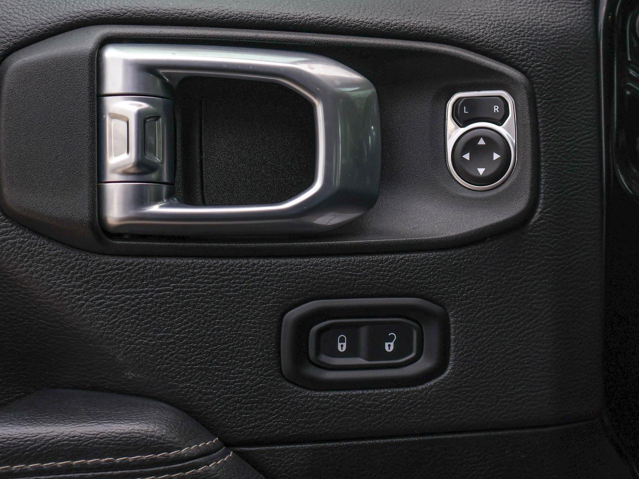 2021 Jeep Wrangler Unlimited Sahara Photo