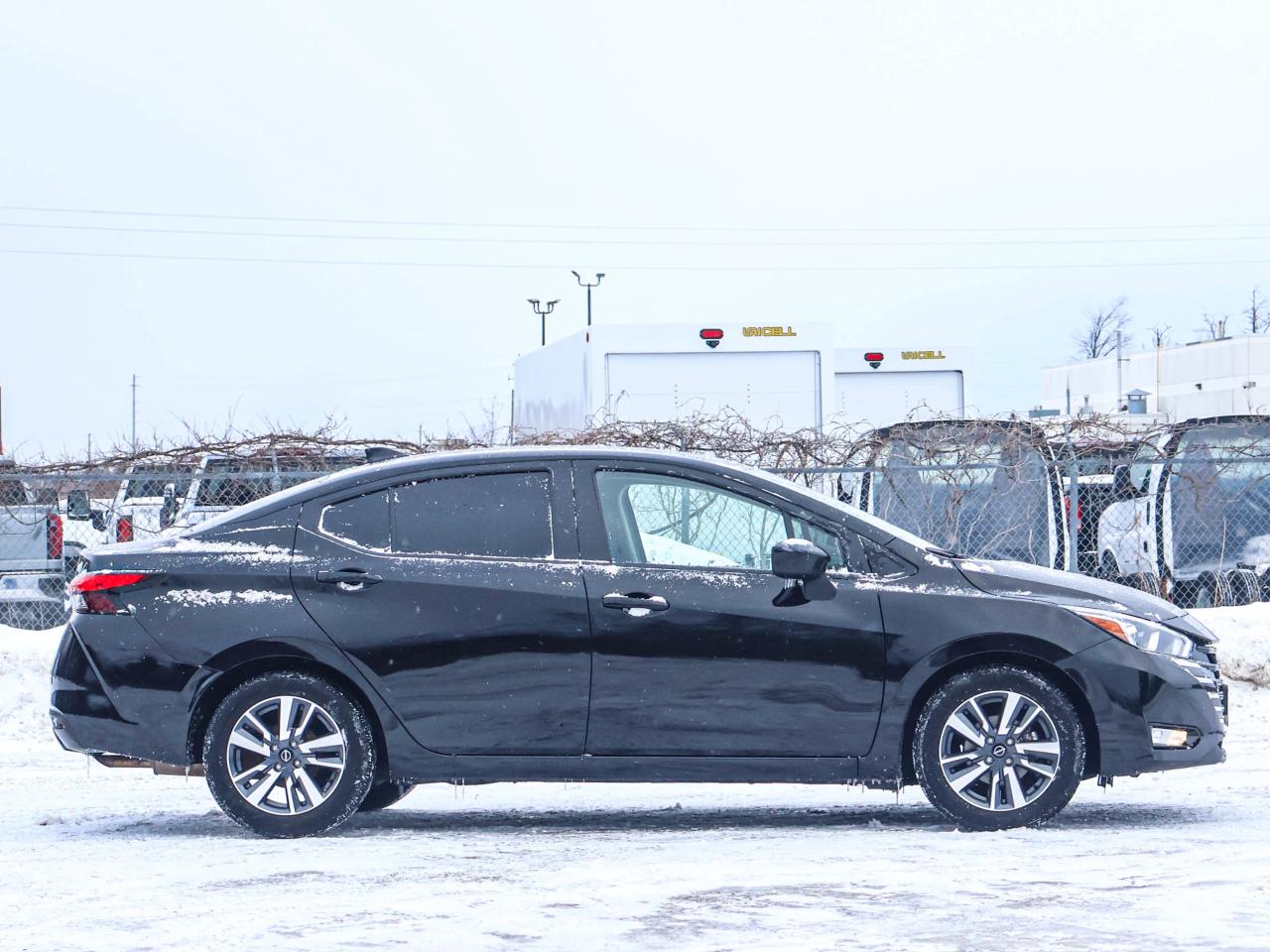 2023 Nissan Versa SV Photo