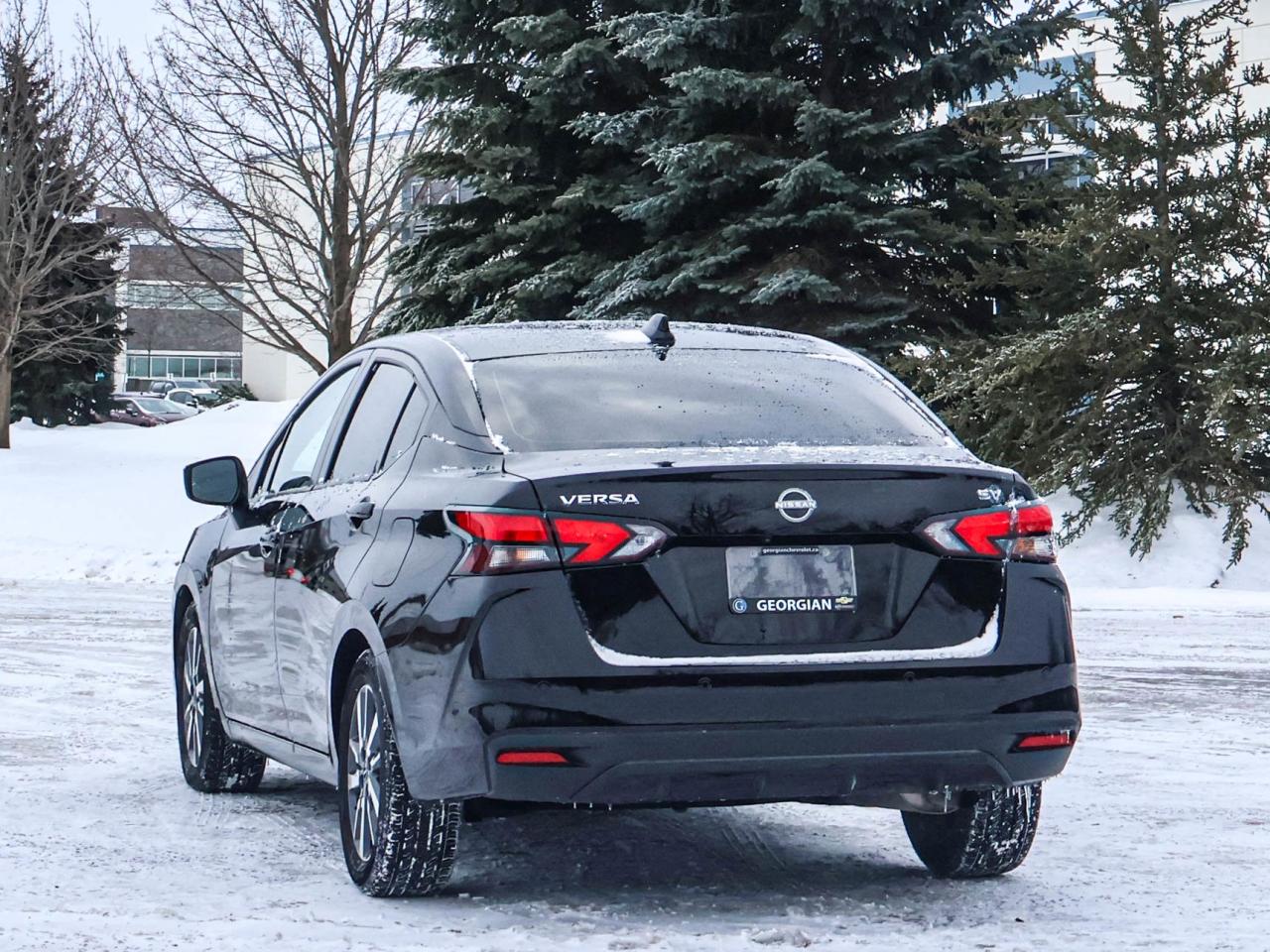 2023 Nissan Versa SV Photo