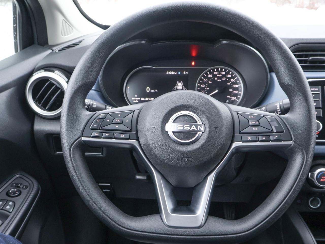 2023 Nissan Versa SV Photo