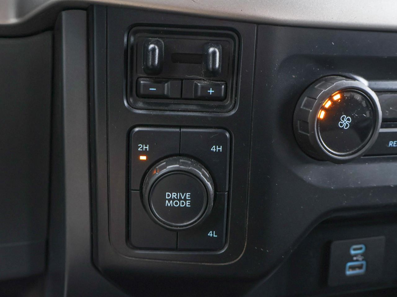 2021 Ford F-150 XLT Photo