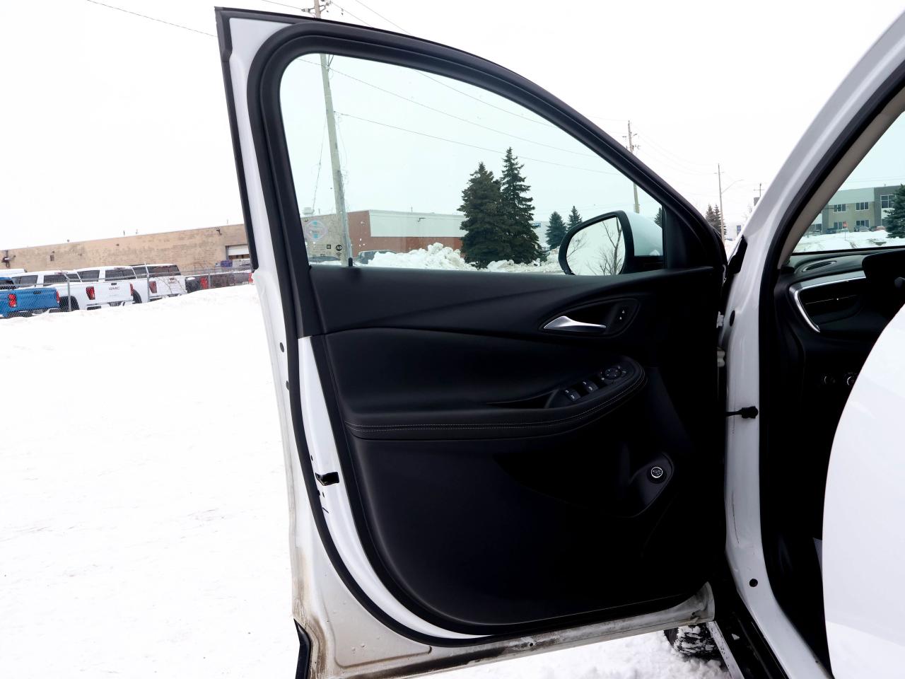 2024 Buick Encore GX Sport Touring Photo