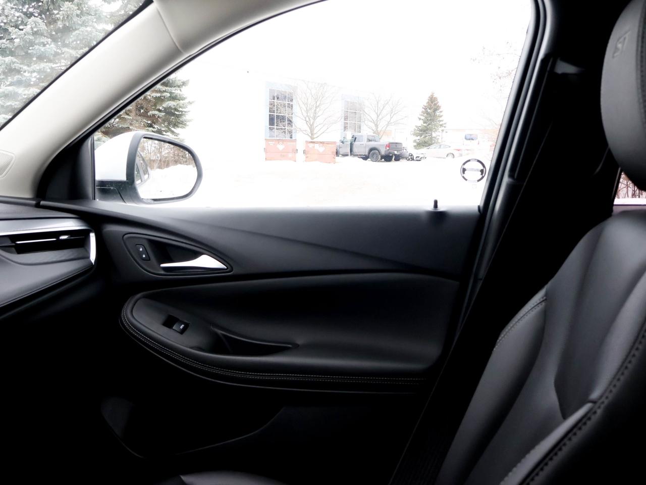 2024 Buick Encore GX Sport Touring Photo