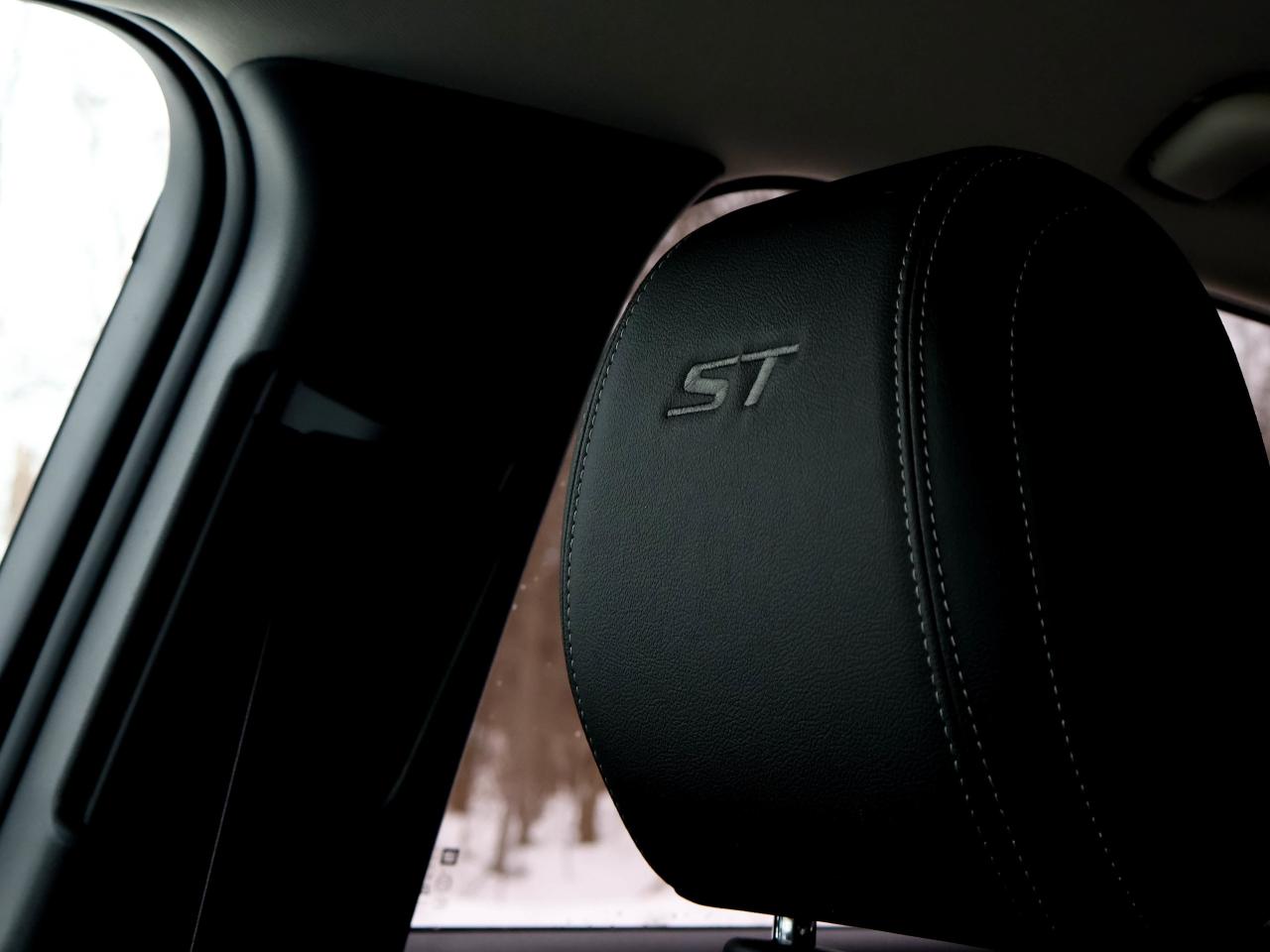 2024 Buick Encore GX Sport Touring Photo