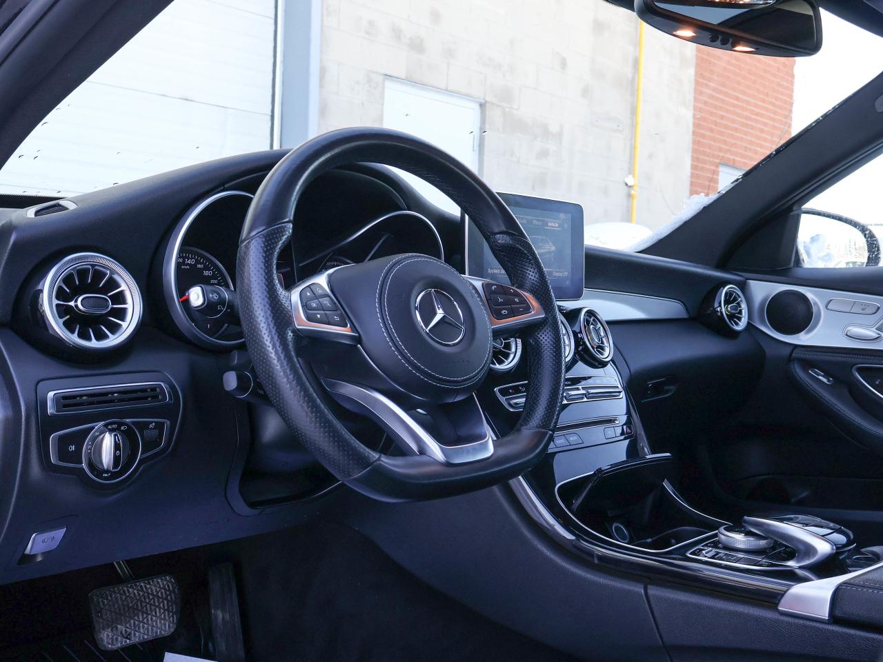 2016 Mercedes-Benz C-Class C 300 Photo