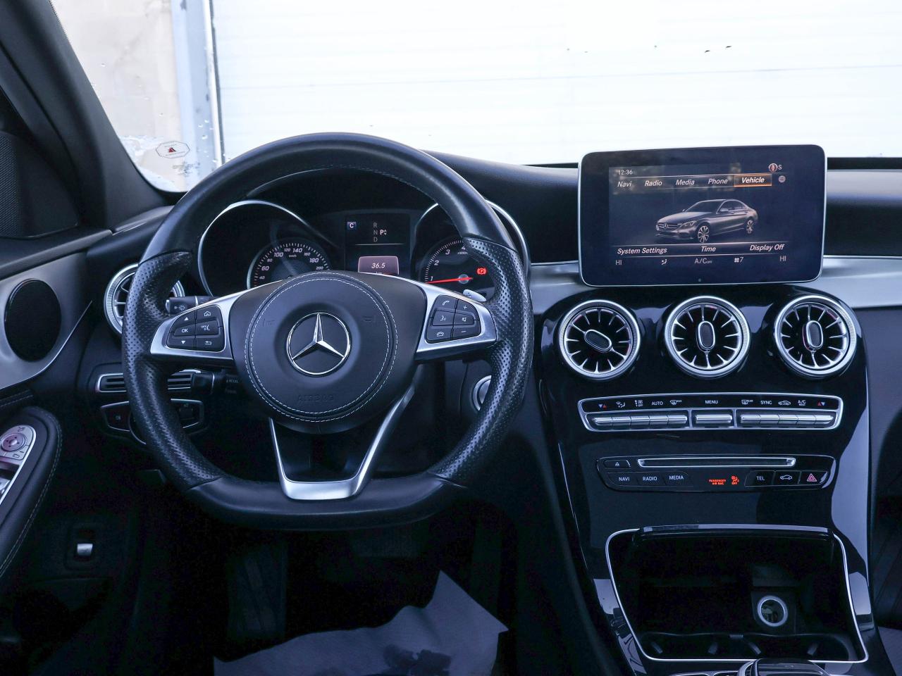2016 Mercedes-Benz C-Class C 300 Photo