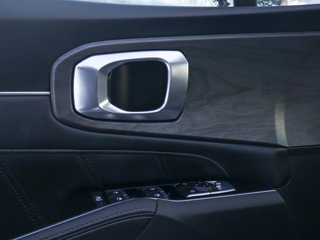 2024 Kia Sorento EX Photo