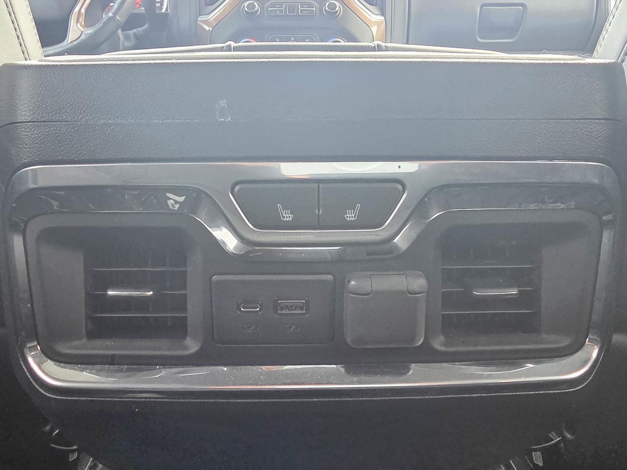 2019 Chevrolet Silverado 1500 High Country Photo