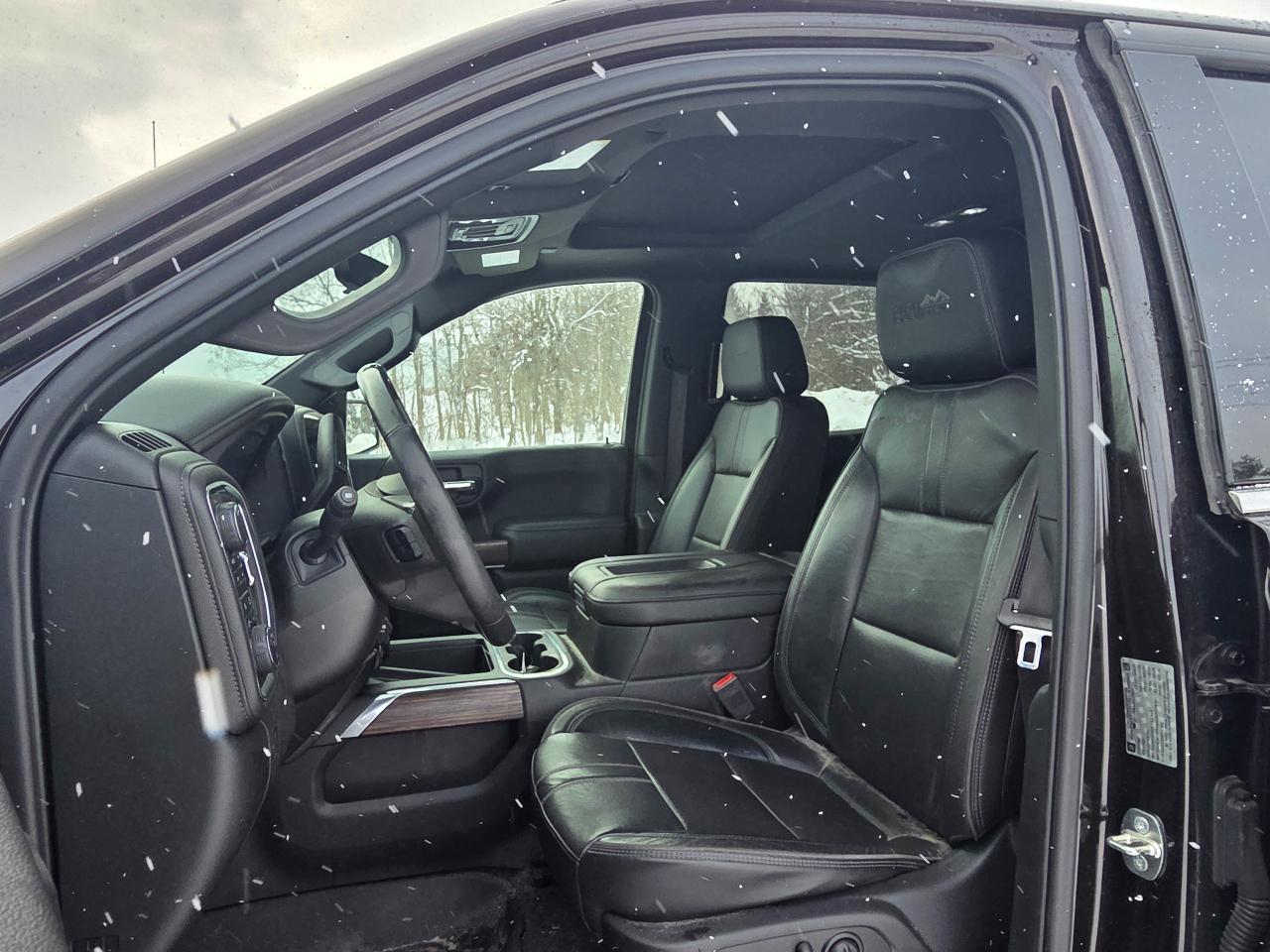 2019 Chevrolet Silverado 1500 High Country Photo