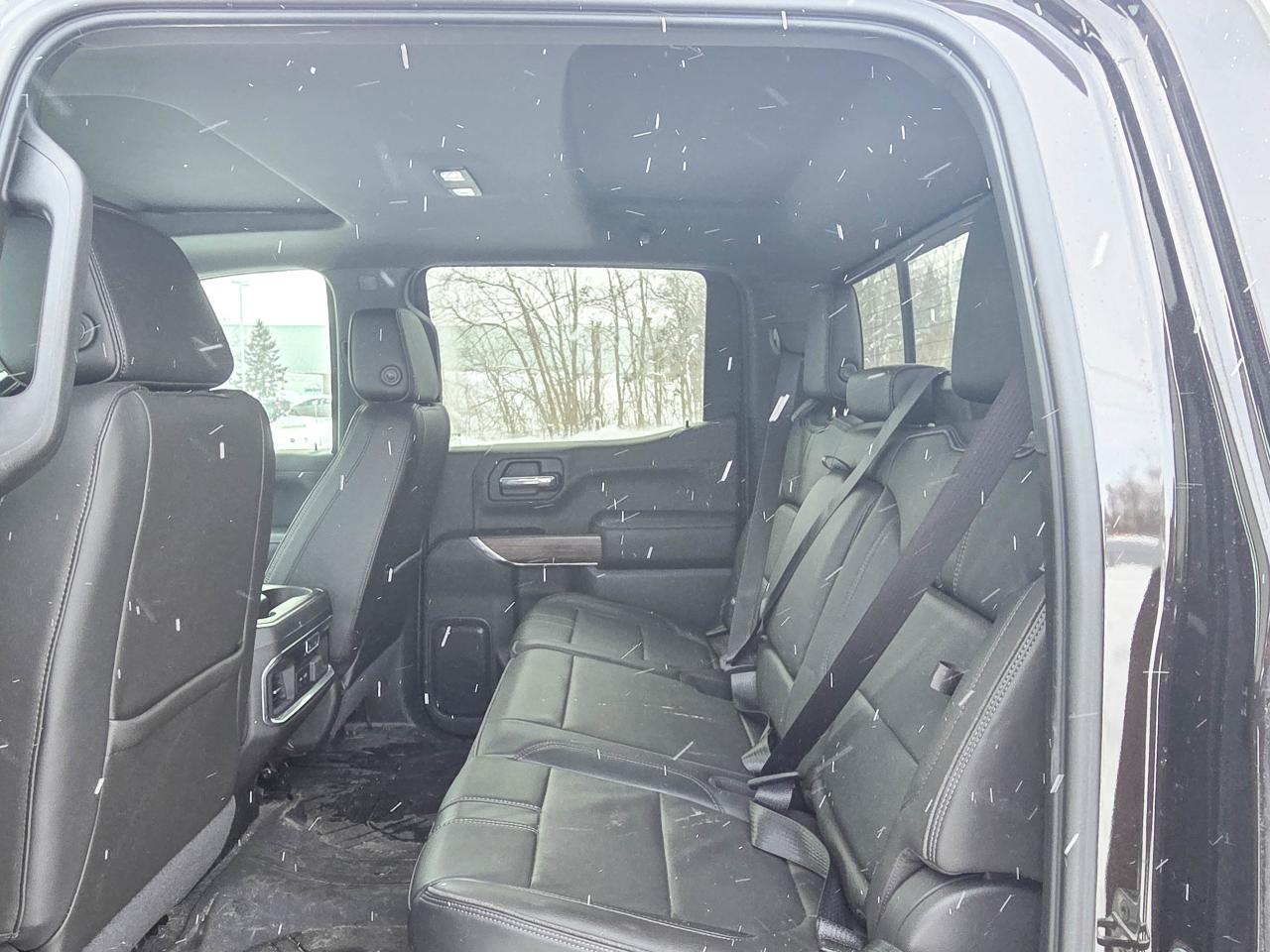 2019 Chevrolet Silverado 1500 High Country Photo