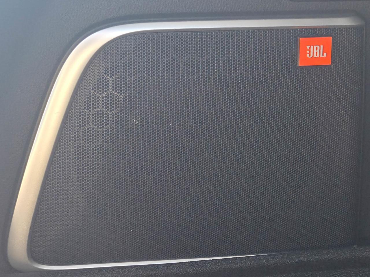 2023 Toyota Venza LIMITED Photo