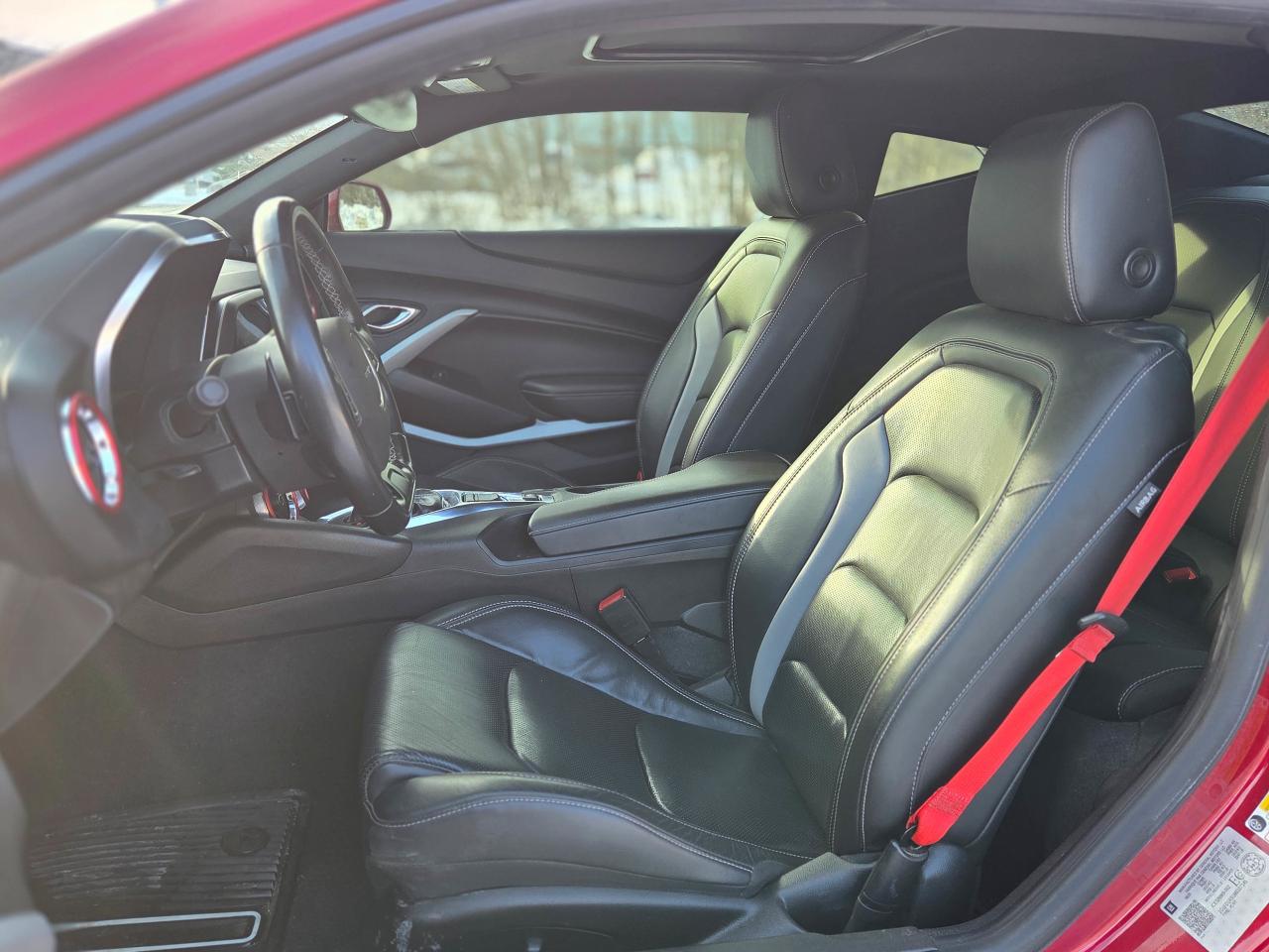 2021 Chevrolet Camaro 2LT Photo