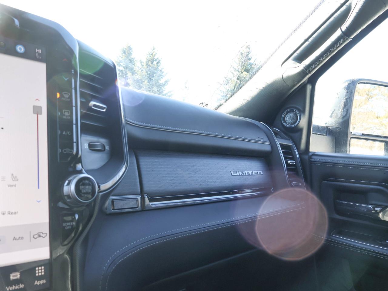 2024 RAM 3500 Limited Photo