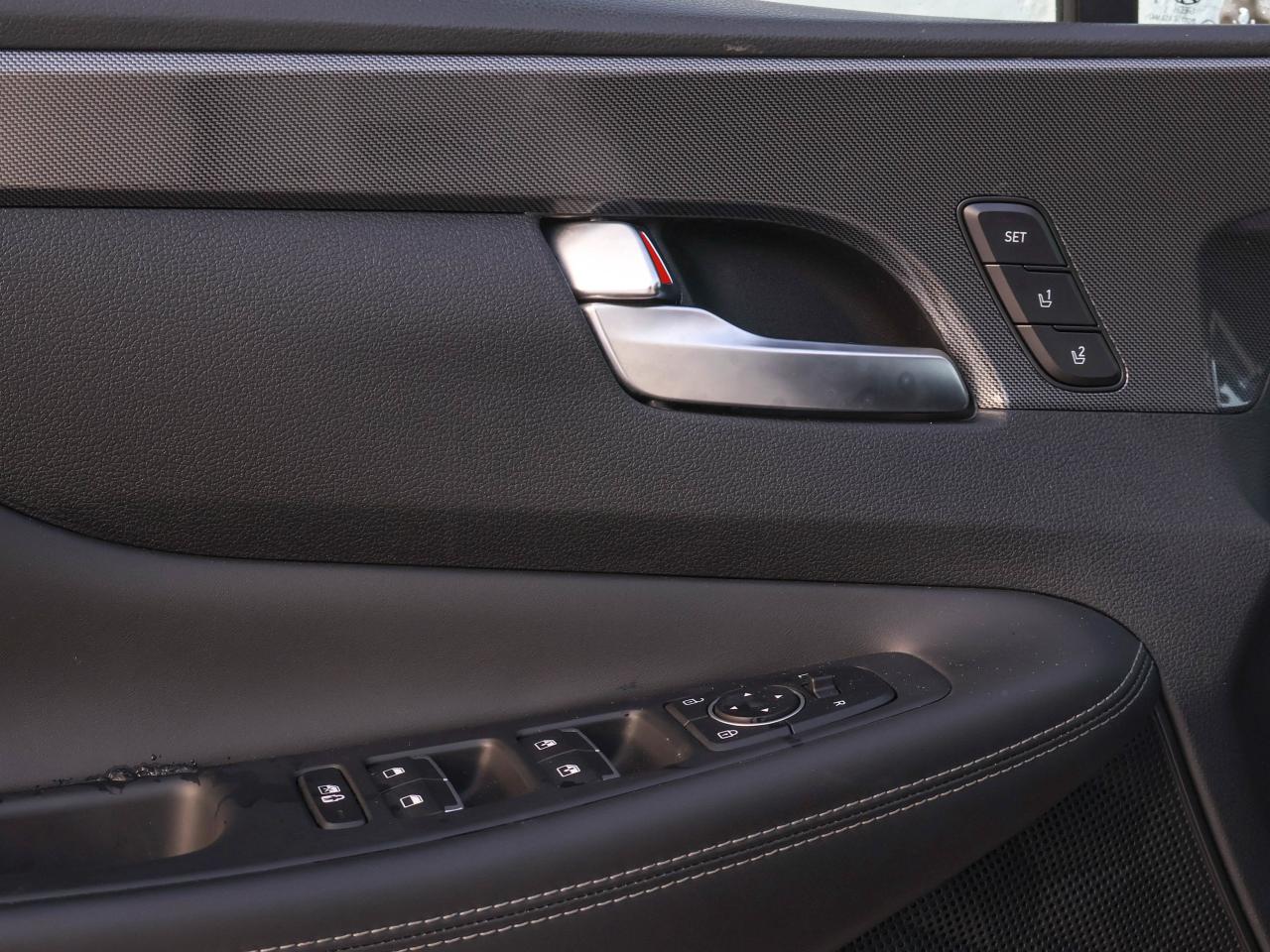 2023 Hyundai Santa Fe Plug-In Hybrid Luxury Photo