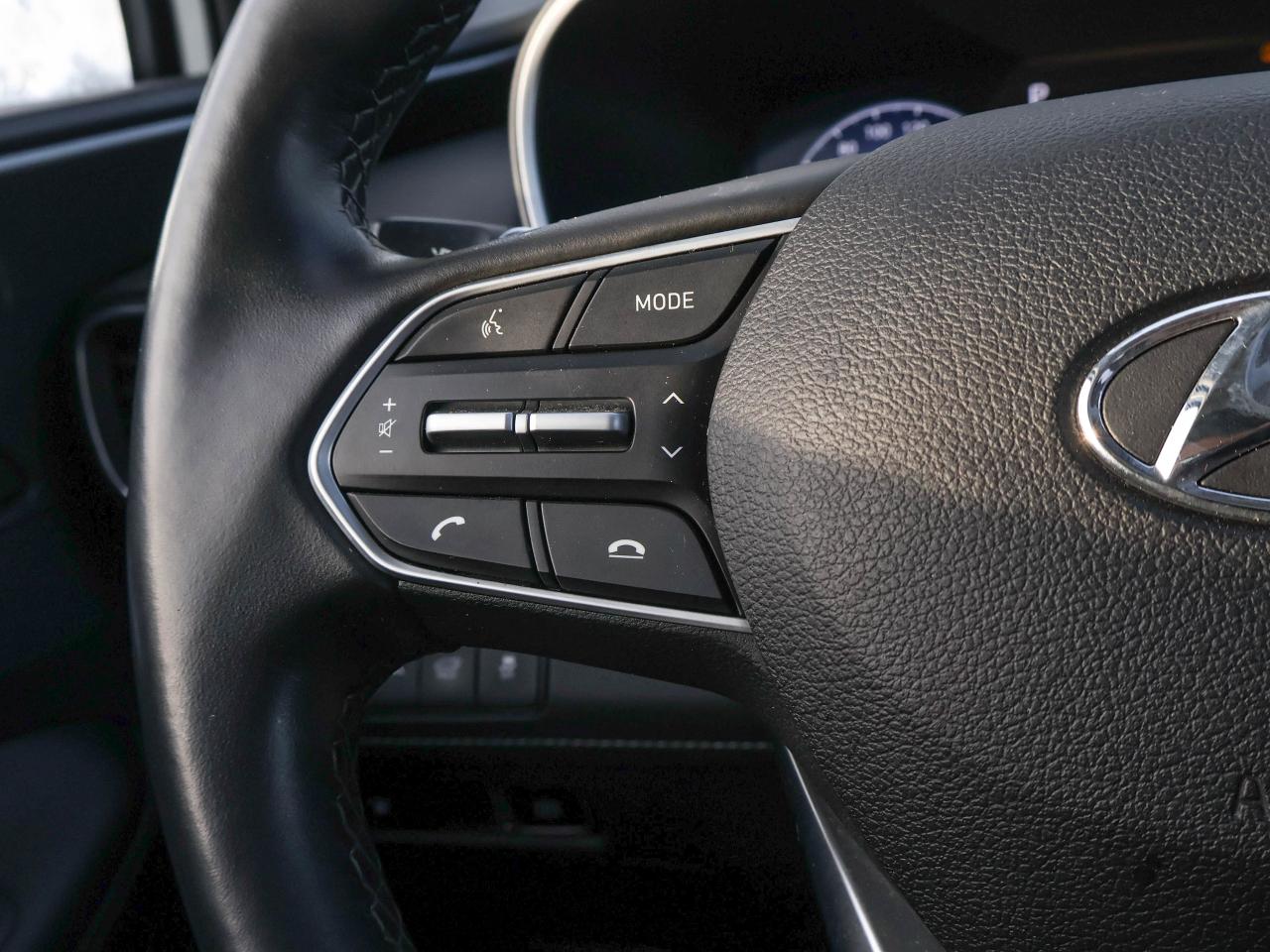 2023 Hyundai Santa Fe Plug-In Hybrid Luxury Photo