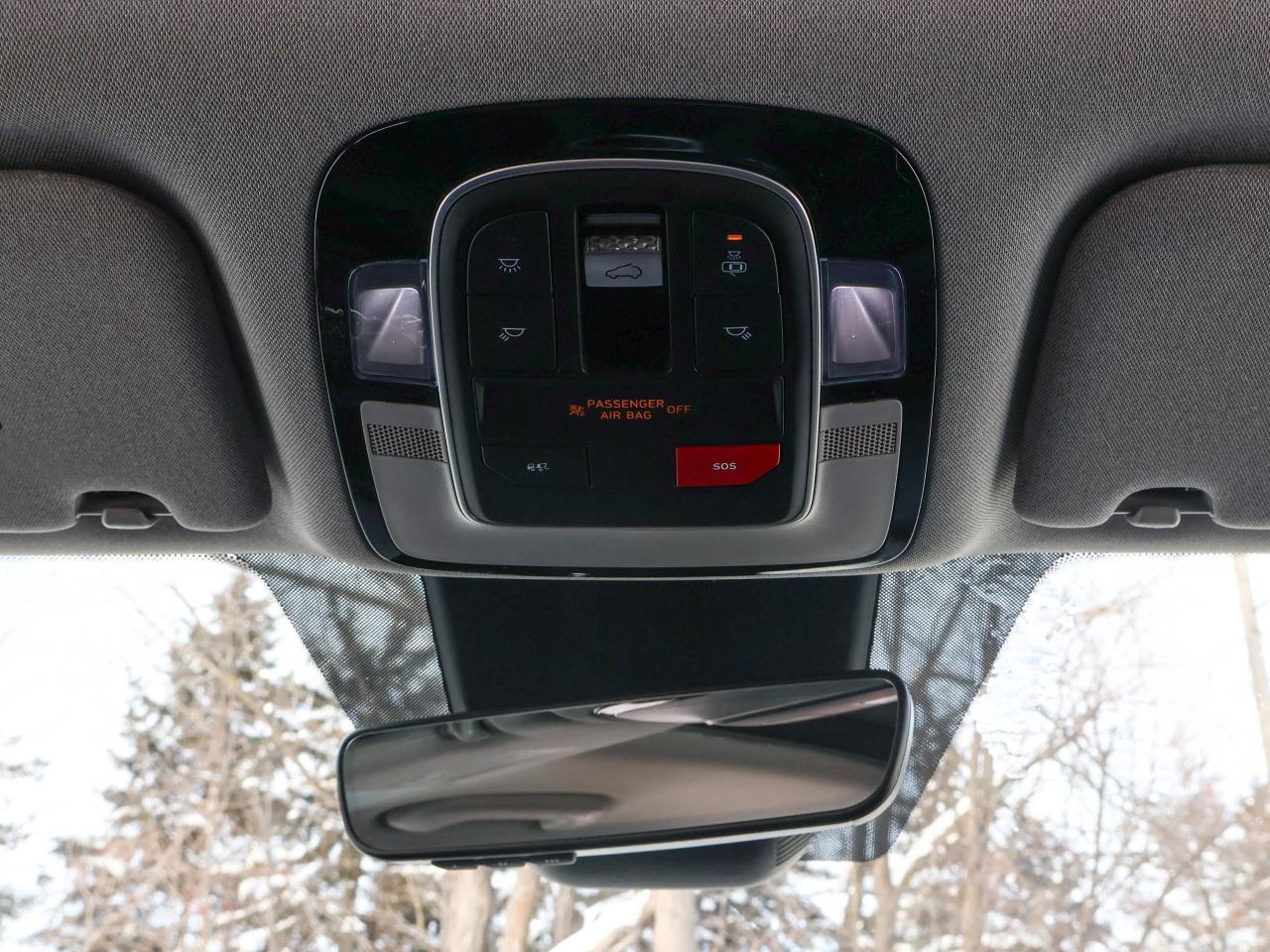 2023 Hyundai Santa Fe Plug-In Hybrid Luxury Photo