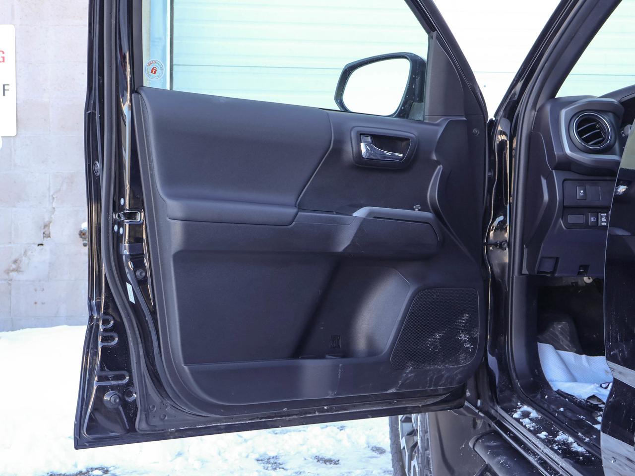 2023 Toyota Tacoma 4WD ACCESS AT Photo