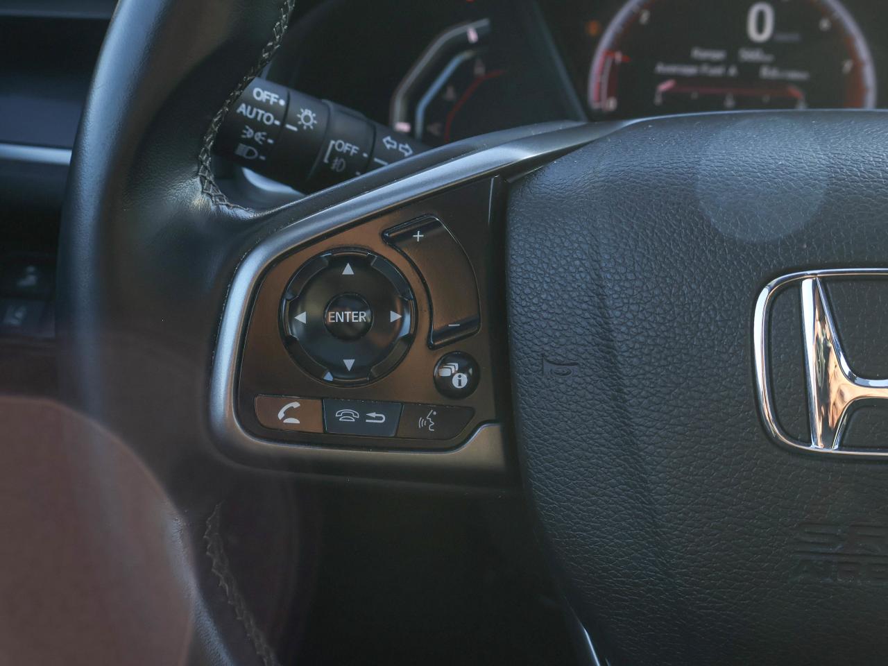 2020 Honda Civic Hatchback SPORT TOURING Photo