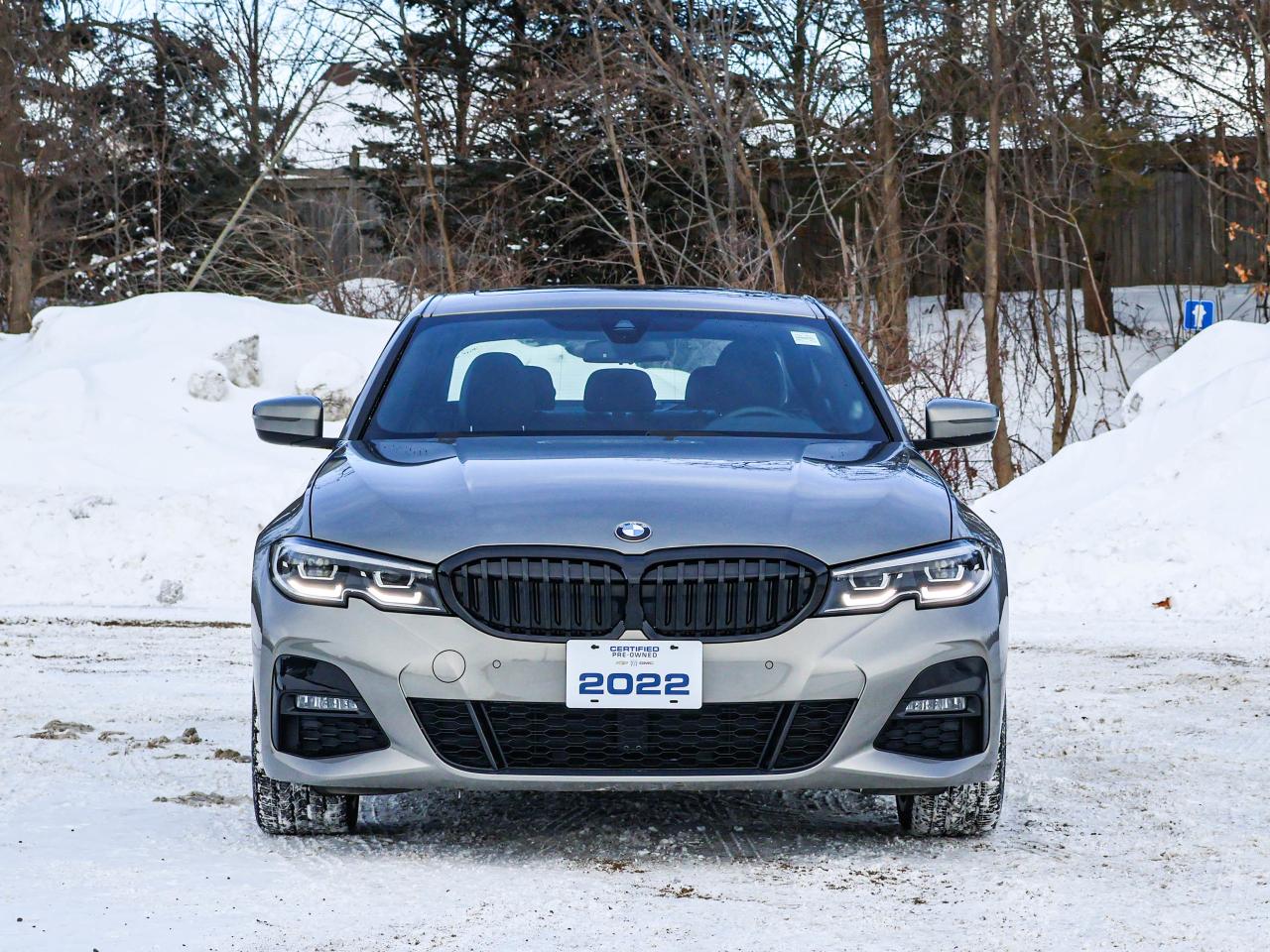 2022 BMW 3 Series 330i xDrive Photo