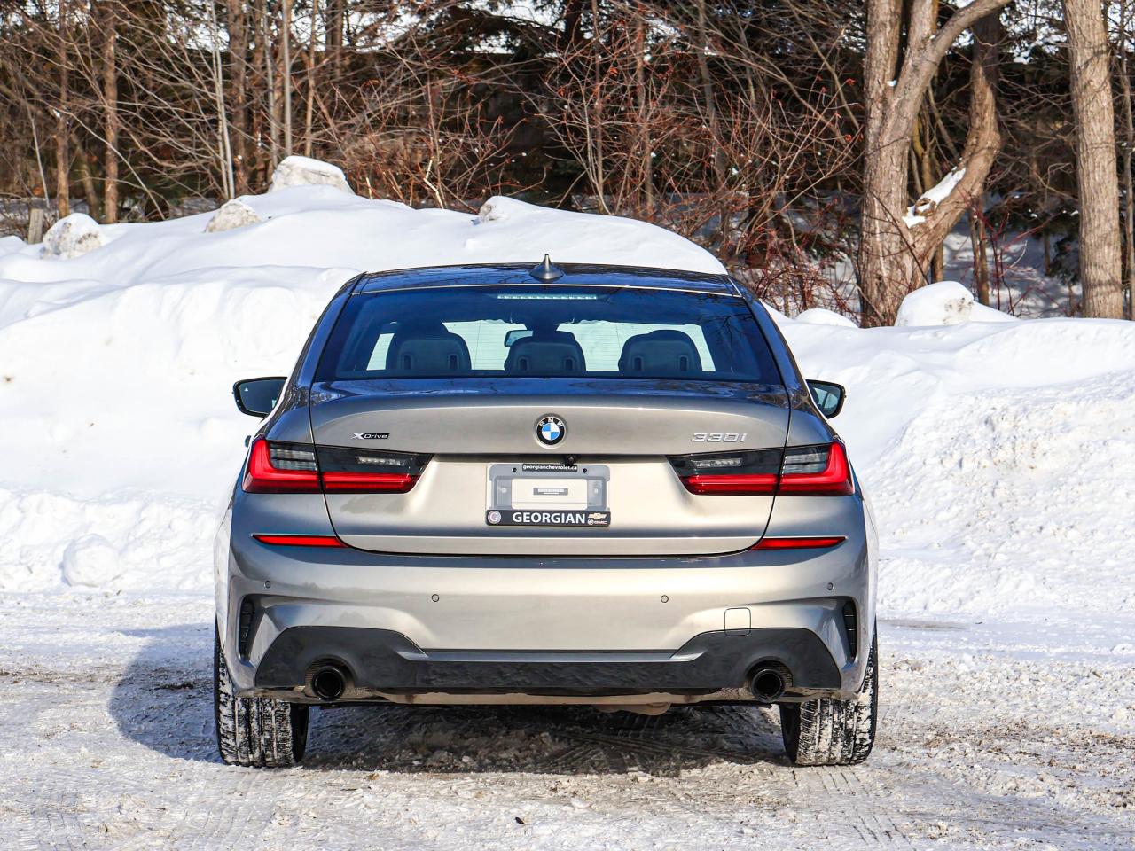 2022 BMW 3 Series 330i xDrive Photo