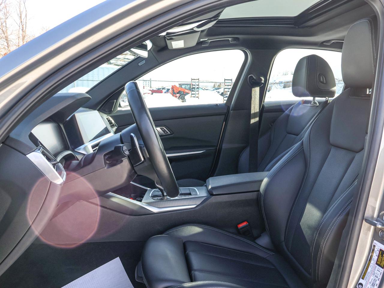 2022 BMW 3 Series 330i xDrive Photo