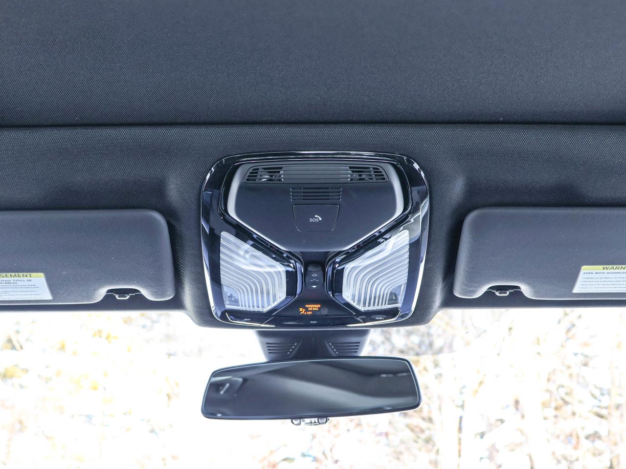 2022 BMW 3 Series 330i xDrive Photo