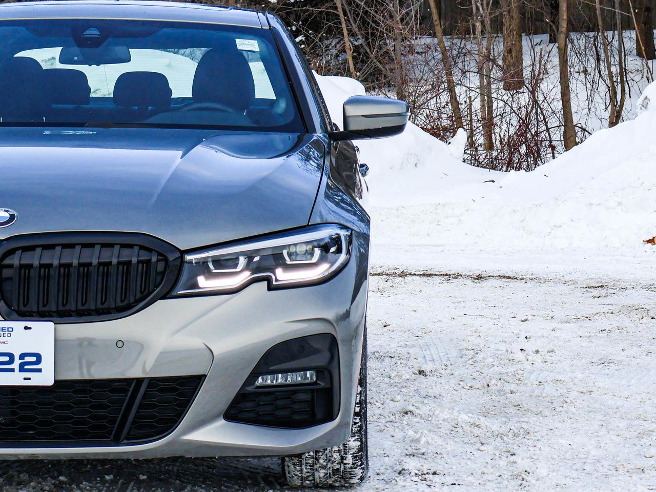 2022 BMW 3 Series 330i xDrive Photo