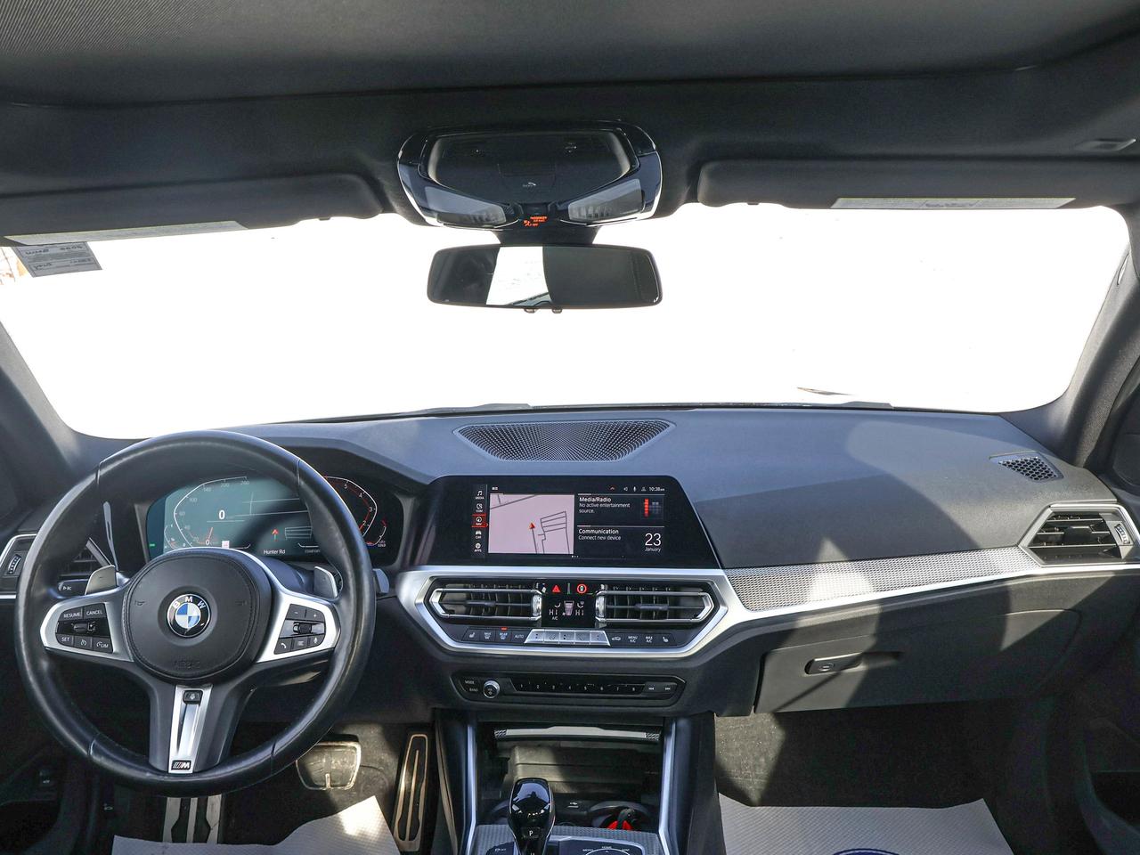 2022 BMW 3 Series 330i xDrive Photo