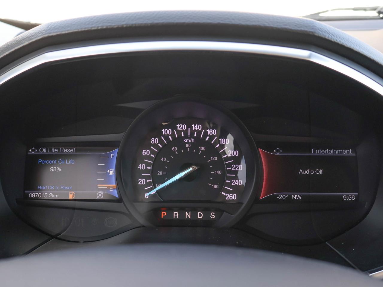 2020 Ford Edge Titanium Photo